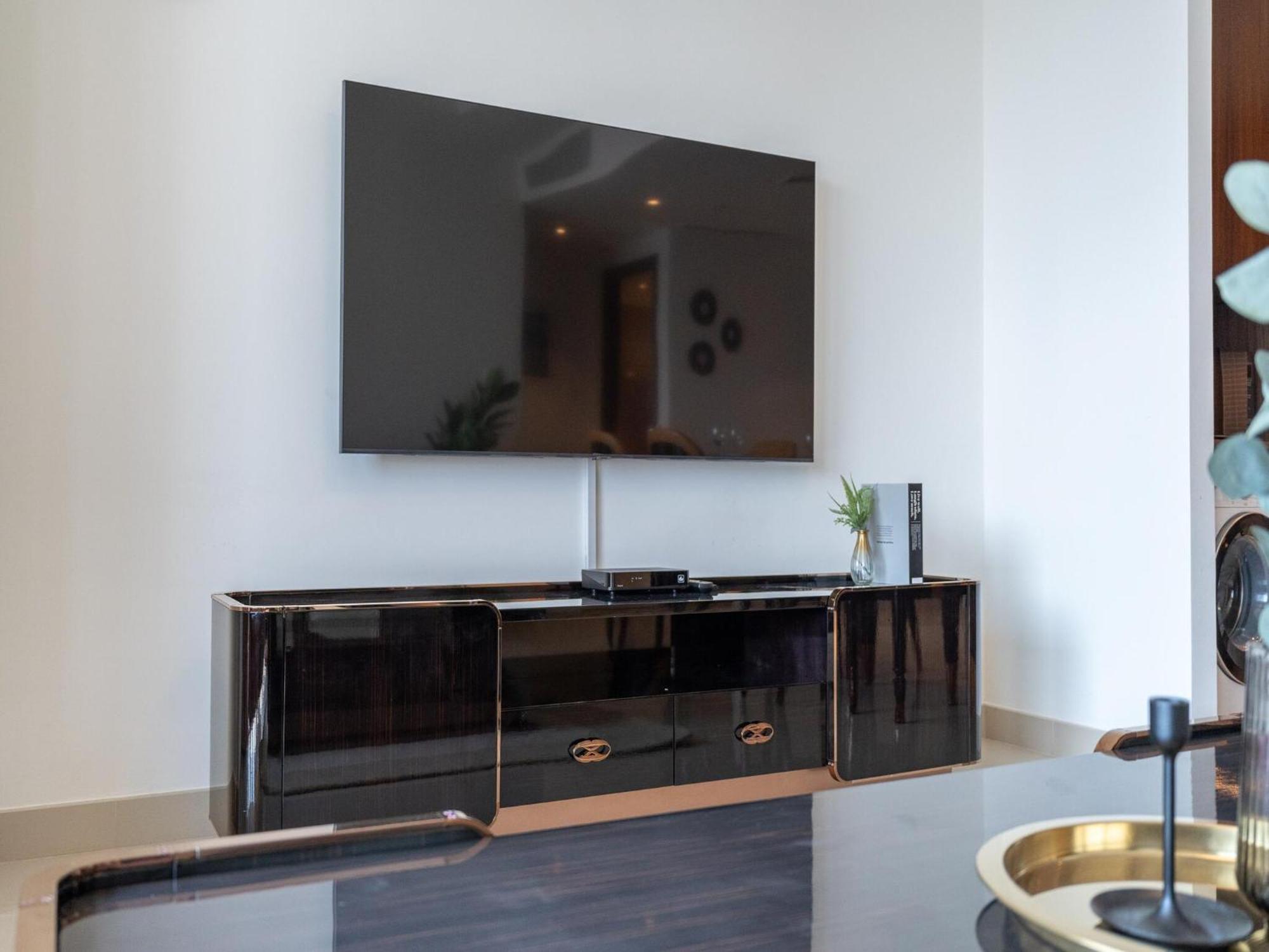 Luxurious Stylish Apartments Across Dubai Mall Burj Khalifa City Views Εξωτερικό φωτογραφία